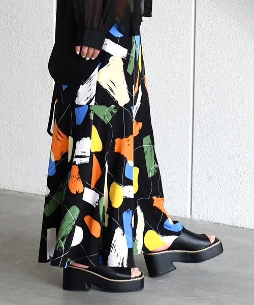 sango（sango）の「デシンアートプリント切替マーメイドスカート（スカート・レディース・オフホワイト/ブラック・FREE）」の12枚目の写真