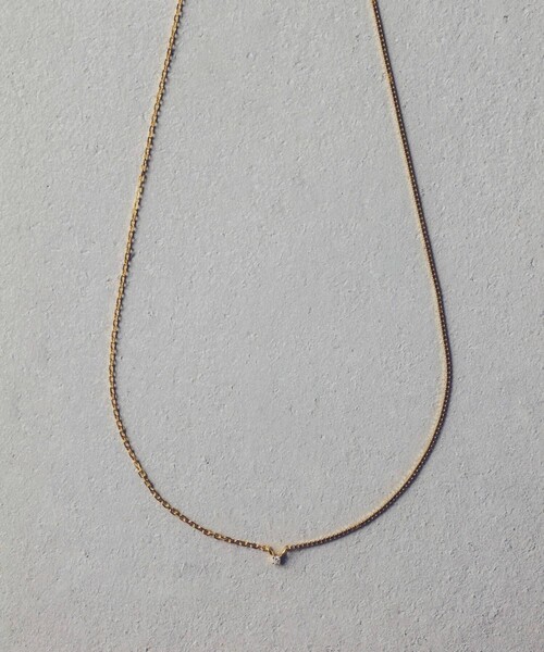 and cloud（アンドクラウド）の「Grayscale Diamond Necklace（ネックレス・レディース・イエローゴールド・FREE）」の3枚目の写真