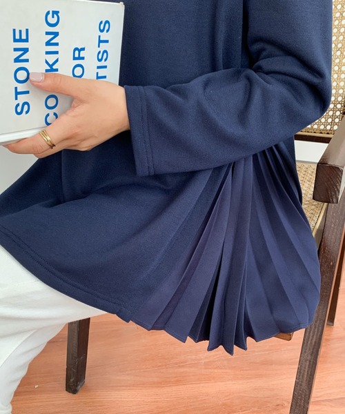 ABITOKYO(アビトーキョー)の「サイドプリーツロングスリーブカットソー(Tシャツ/カットソー・レディース・ホワイト/ブラック/ネイビー/ダークベージュ・L/M)」の5枚目の写真