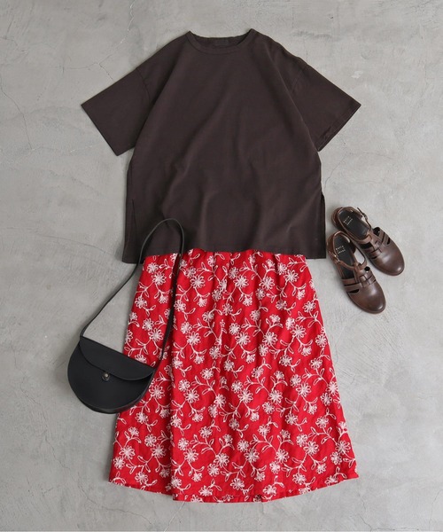 aimer le mieux（エメルミュー）の「aimer ここちいいサイズTee（Tシャツ/カットソー・レディース・ダークブラウン/イエロー/グリーン/アイボリー・FREE）」の13枚目の写真