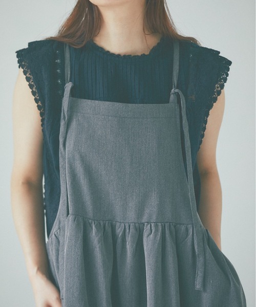 and R（アンドアール）の「エプロンギャザーワンピース（ジャンパースカート・レディース・ネイビー/ダークグレー/アッシュグレー・FREE）」の9枚目の写真