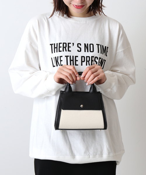 B.C STOCK(ベーセーストック)の「キャンバスミニショルダーBAG◆(クラッチバッグ・レディース・ブラック/ベージュ・FREE)」の1枚目の写真