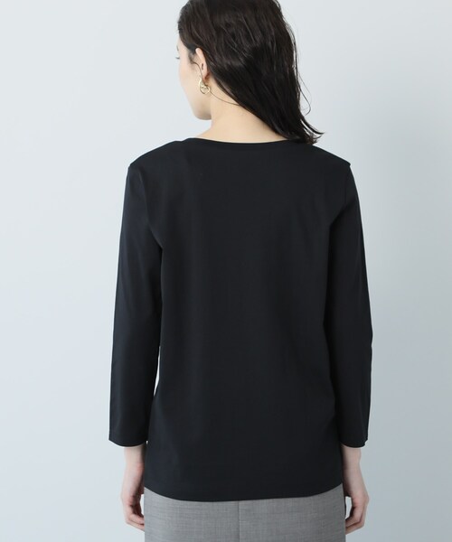 UNTITLED(アンタイトル)の「【抗菌防臭】クリーンフィール 長袖カットソー(Tシャツ/カットソー・レディース・ブラック/オフホワイト・44/48/01/02/03/04)」の6枚目の写真