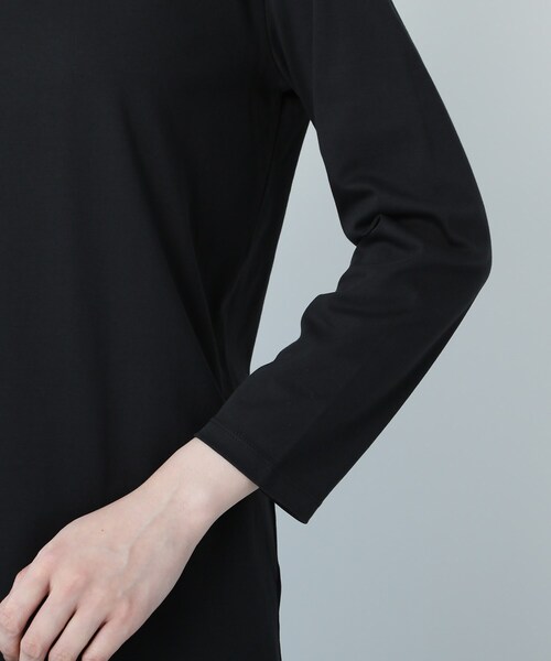 UNTITLED(アンタイトル)の「【抗菌防臭】クリーンフィール 長袖カットソー(Tシャツ/カットソー・レディース・ブラック/オフホワイト・44/48/01/02/03/04)」の8枚目の写真