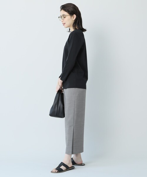 UNTITLED(アンタイトル)の「【抗菌防臭】クリーンフィール 長袖カットソー(Tシャツ/カットソー・レディース・ブラック/オフホワイト・44/48/01/02/03/04)」の22枚目の写真