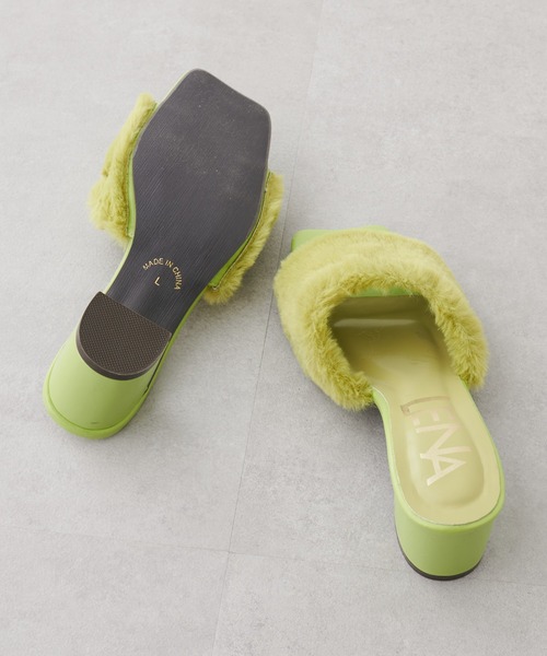 natural couture（ナチュラルクチュール）の「2022AWアイテム/今季注目の主役級アイテム ファーヒールサンダル（サンダル・レディース・グリーン/ダークブラウン・MEDIUM/LARGE）」の8枚目の写真