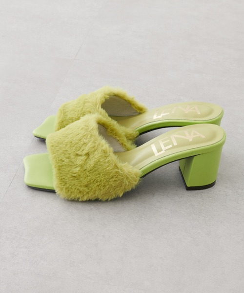 natural couture（ナチュラルクチュール）の「2022AWアイテム/今季注目の主役級アイテム ファーヒールサンダル（サンダル・レディース・グリーン/ダークブラウン・MEDIUM/LARGE）」の3枚目の写真