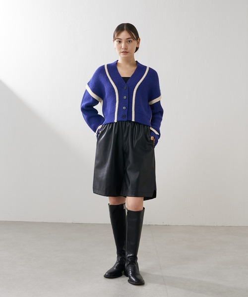 Lui's（ルイス）の「配色テープデザインショートカーディガン（カーディガン/ボレロ・レディース・ブルー/ブラック/アイボリー・FREE）」の7枚目の写真