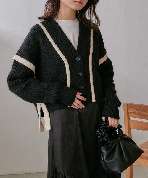 Lui's（ルイス）の「配色テープデザインショートカーディガン（カーディガン/ボレロ・レディース・ブルー/ブラック/アイボリー・FREE）」の22枚目の写真