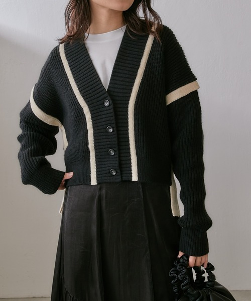 Lui's（ルイス）の「配色テープデザインショートカーディガン（カーディガン/ボレロ・レディース・ブルー/ブラック/アイボリー・FREE）」の20枚目の写真