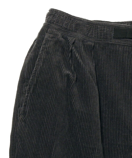 BEAMS（ビームス）の「BEAMS / ウェビング バギー コーデュロイパンツ（その他パンツ・メンズ・チャコールグレー/ベージュ・S/M/L/XL）」の19枚目の写真