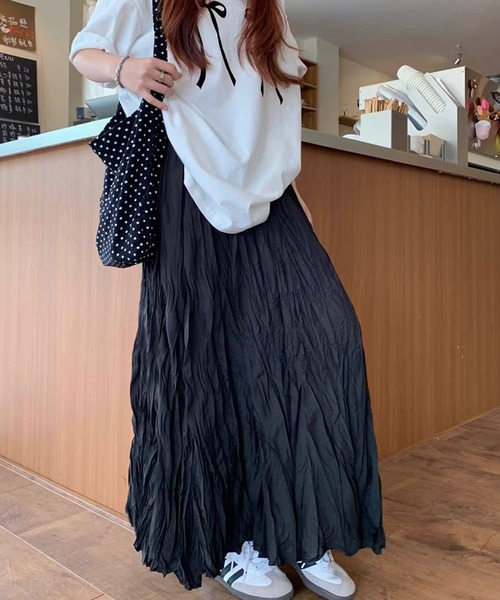 shopnikoniko（ショップニコニコ）の「＼丈が選べる／ ロングスカート 白 黒 フレア Aライン ストレッチ  シワ くしゅくしゅ チュールスカート（スカート・レディース・ホワイト/ブラック・ｼｮｰﾄ/ﾛﾝｸﾞ）」の21枚目の写真