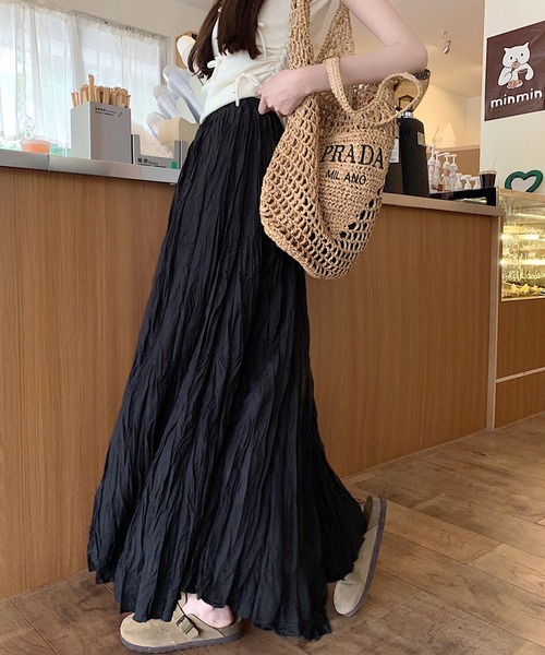 shopnikoniko（ショップニコニコ）の「＼丈が選べる／ ロングスカート 白 黒 フレア Aライン ストレッチ  シワ くしゅくしゅ チュールスカート（スカート・レディース・ホワイト/ブラック・ｼｮｰﾄ/ﾛﾝｸﾞ）」の19枚目の写真