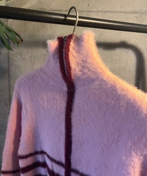 Vipoa(ヴィポア)の「MOHAIR LIKE MULTI STRIPE KNIT(ニット/セーター・レディース・グリーン/ピンク・FREE)」の11枚目の写真