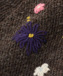 BEAMS BOY（ビームスボーイ）の「BEAMS BOY / 手編み 花刺繍 マフラー