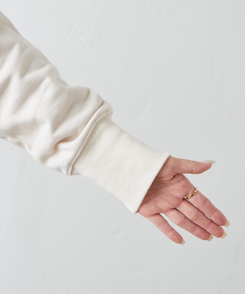 PUAL CE CIN(ピュアルセシン)の「裏毛ロゴプリントワンピース(ワンピース・レディース・ベージュ/グレー/アイボリー・FREE)」の4枚目の写真