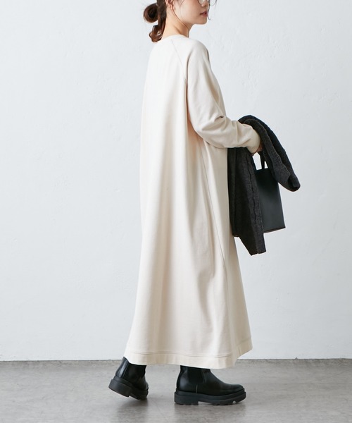 PUAL CE CIN(ピュアルセシン)の「裏毛ロゴプリントワンピース(ワンピース・レディース・ベージュ/グレー/アイボリー・FREE)」の19枚目の写真