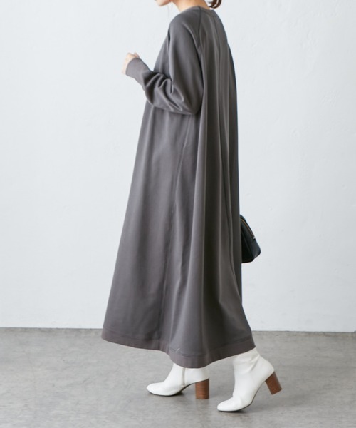 PUAL CE CIN(ピュアルセシン)の「裏毛ロゴプリントワンピース(ワンピース・レディース・ベージュ/グレー/アイボリー・FREE)」の8枚目の写真