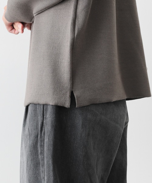 ATTACHMENT(アタッチメント)の「【 直営店・ZOZOTOWN限定 】W/PE DOUBLE FACE KNIT CREWNECK PULLOVER / W/PE ダブルフェイス クルーネックプルオーバー(ニット/セーター・メンズ・グレー系その他/ダークグレー/ベージュ・1/2/3/4)」の12枚目の写真