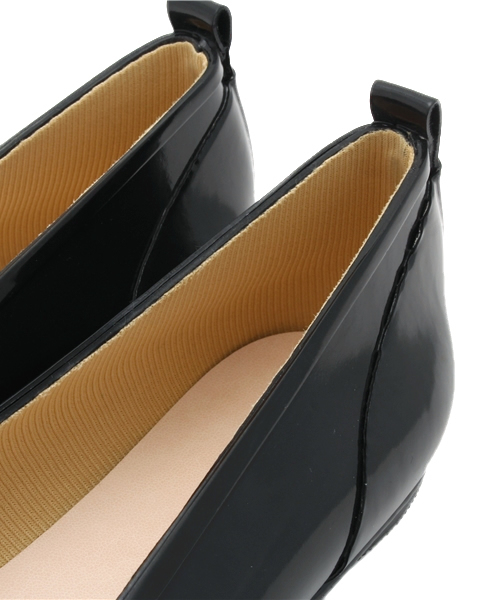 PICHE ABAHOUSE（ピシェ アバハウス）の「【CLASSY 7月号掲載】チェーンオペラレインパンプス（レインシューズ・レディース・ブラック/オフホワイト/ピンク・MEDIUM/LARGE/SMALL）」の10枚目の写真