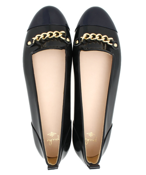 PICHE ABAHOUSE（ピシェ アバハウス）の「【CLASSY 7月号掲載】チェーンオペラレインパンプス（レインシューズ・レディース・ブラック/オフホワイト/ピンク・MEDIUM/LARGE/SMALL）」の4枚目の写真