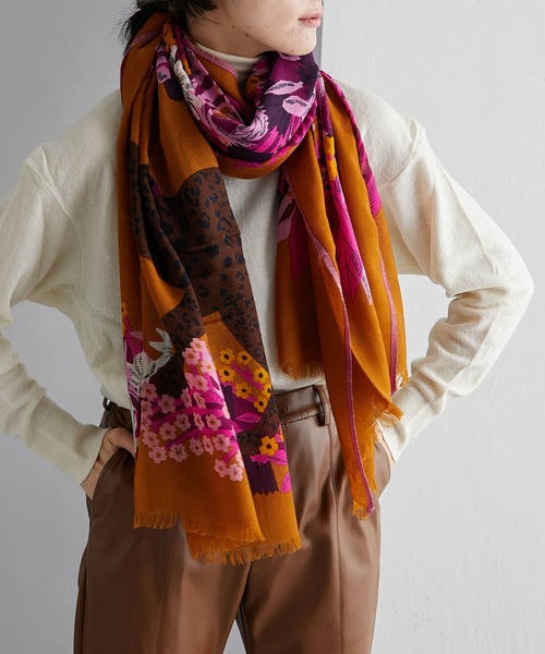 イヌイエディションズストール(花とヒョウ)