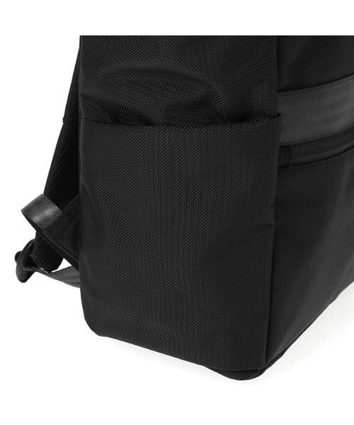 Manhattan Portage BLACK LABEL（マンハッタンポーテージ　ブラックレーベル）の「THE GOTHAM MESSENGER BACKPACK（バックパック/リュック・メンズ・ブラック・MEDIUM）」の12枚目の写真