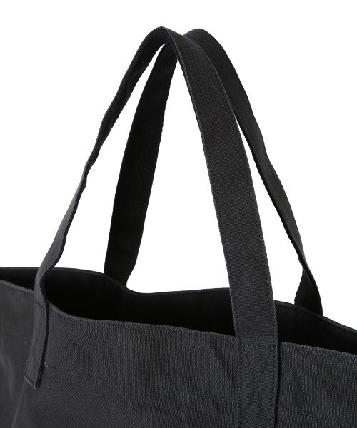 MHL.（エムエイチエル）の「HEAVY COTTON CANVAS（トートバッグ・レディース・ブラック/ホワイト・FREE）」の3枚目の写真