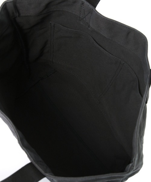 MHL.（エムエイチエル）の「HEAVY COTTON CANVAS（トートバッグ・レディース・ブラック/ホワイト・FREE）」の5枚目の写真