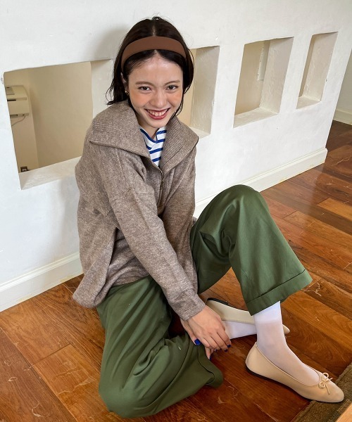 Le temps riche(ルタンリッシュ)の「ツータックワイドトラウザース<Le temps riche>(チノパンツ・レディース・ベージュ/オリーブ・M/S/L/LL)」の7枚目の写真