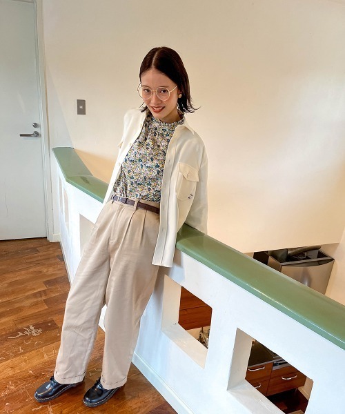 Le temps riche(ルタンリッシュ)の「ツータックワイドトラウザース<Le temps riche>(チノパンツ・レディース・ベージュ/オリーブ・M/S/L/LL)」の18枚目の写真