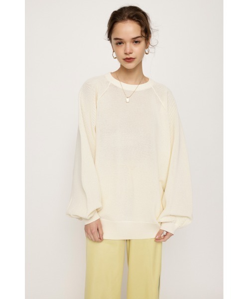 SLY(スライ)の「AIRY LIGHT OVERSIZE TOPS オーバーサイズ ビッグサイズ プルオーバー 洗える アンチピリング(ニット/セーター・レディース・ホワイト/ピンク/ブラック/ブルー・FREE)」の1枚目の写真