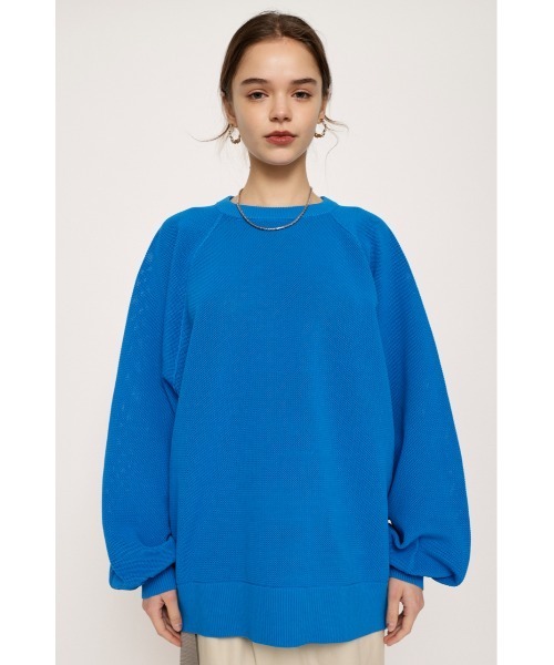 SLY(スライ)の「AIRY LIGHT OVERSIZE TOPS オーバーサイズ ビッグサイズ プルオーバー 洗える アンチピリング(ニット/セーター・レディース・ホワイト/ピンク/ブラック/ブルー・FREE)」の7枚目の写真