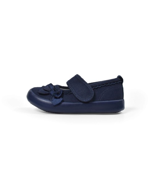 BeBe(ベベ)の「BeBe/リボン 付き ストラップ シューズ (13~19cm)(その他シューズ・キッズ・ブラック/ネイビー・19/18/17/14/15 /16/13)」の4枚目の写真