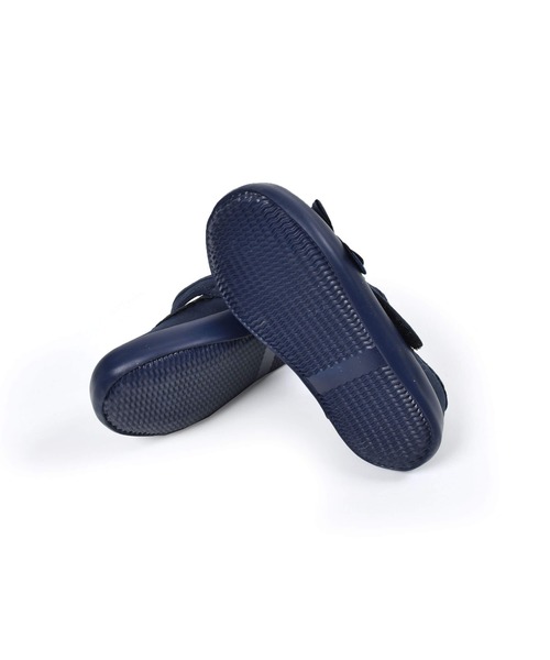BeBe(ベベ)の「BeBe/リボン 付き ストラップ シューズ (13~19cm)(その他シューズ・キッズ・ブラック/ネイビー・19/18/17/14/15 /16/13)」の8枚目の写真