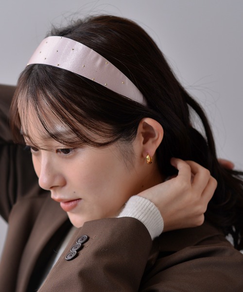 Monocoro toppi(モノコロトッピ)の「スタッズデザイン ワイドカチューシャ シンプル レトロ サテン生地(カチューシャ・レディース・ブラック/ピンク・フリー)」の10枚目の写真