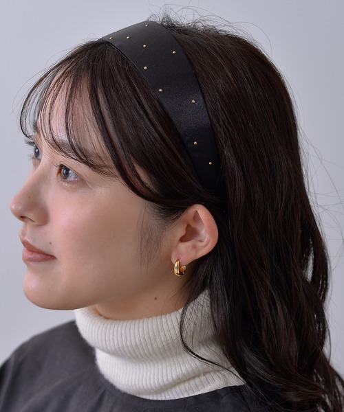 Monocoro toppi(モノコロトッピ)の「スタッズデザイン ワイドカチューシャ シンプル レトロ サテン生地(カチューシャ・レディース・ブラック/ピンク・フリー)」の6枚目の写真