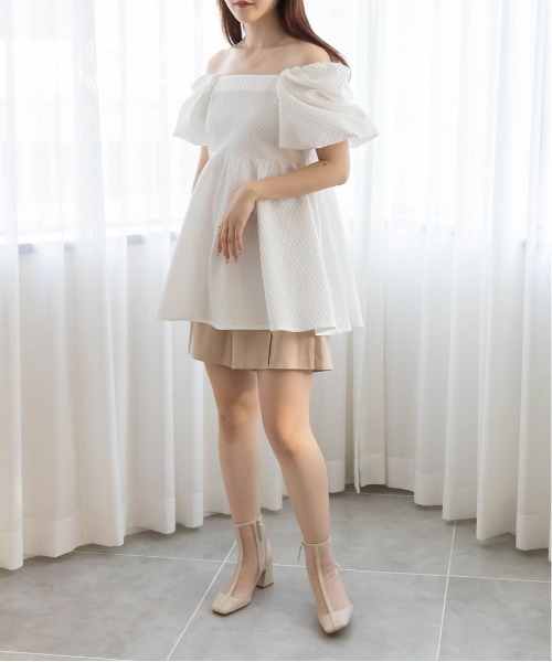 RANDA（ランダ）の「センタータックショートパンツ（その他パンツ・レディース・ベージュ/ネイビー/グレー・0/1）」の6枚目の写真