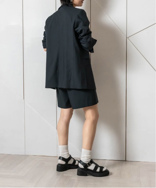 RANDA（ランダ）の「センタータックショートパンツ（その他パンツ・レディース・ベージュ/ネイビー/グレー・0/1）」の9枚目の写真