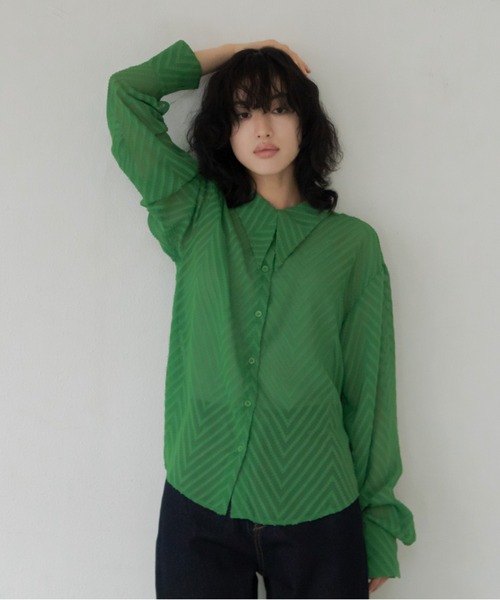 VACANCY（ヴァカンシー）の「バリモア襟カットジャガードシアーシャツ（シャツ/ブラウス・レディース・ネイビー/グリーン/アイボリー・FREE）」の14枚目の写真