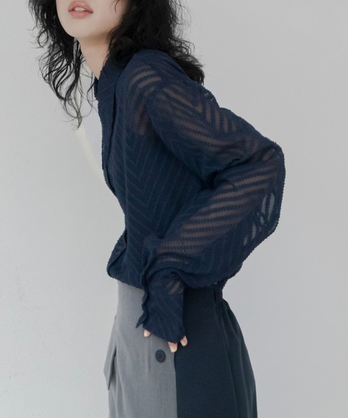 VACANCY（ヴァカンシー）の「バリモア襟カットジャガードシアーシャツ（シャツ/ブラウス・レディース・ネイビー/グリーン/アイボリー・FREE）」の11枚目の写真