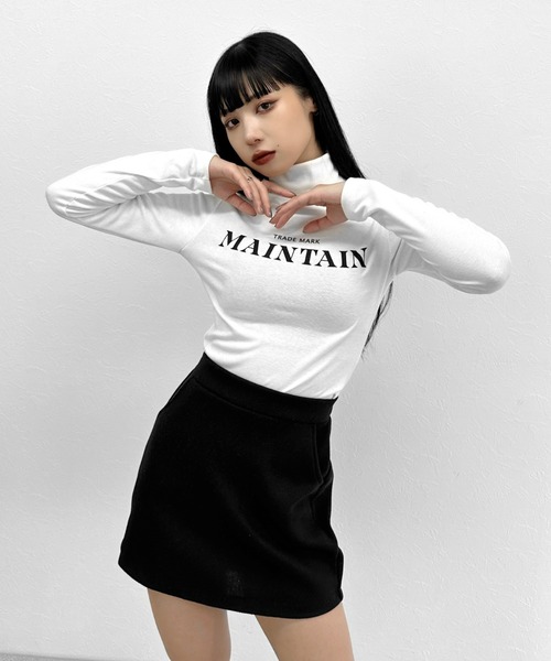 LVEU.(ラブユ.)の「High neck logo cropped tops / ハイネックロゴクロップドトップス(Tシャツ/カットソー・レディース・ホワイト/ブラック・FREE)」の2枚目の写真