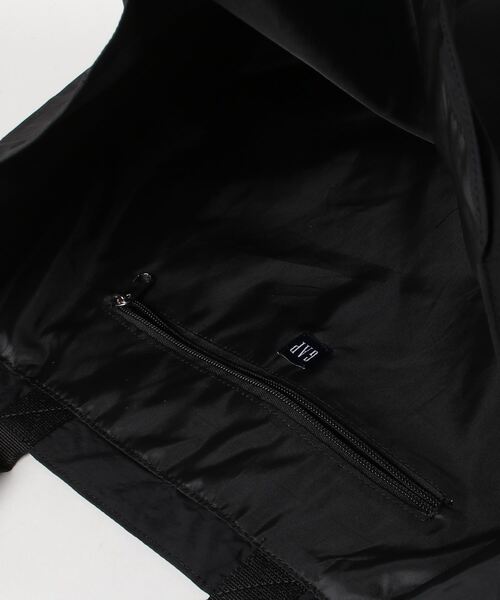 GAP(ギャップ)の「ナイロントートバッグ(トートバッグ・メンズ・ブラック・ONE SIZE)」の2枚目の写真