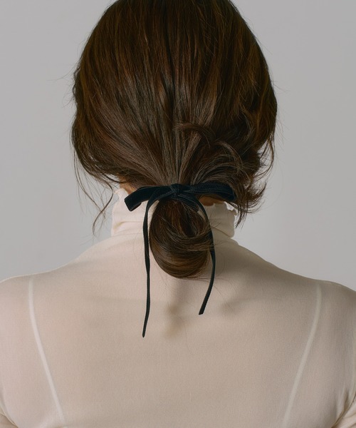 VATSURICA（バツリカ）の「【全色再入荷】〈VATSURICA〉バツリカ / ベロア リボンヘアゴム2（ヘアゴム・レディース・ブラック/ブラウン/ベージュ/グレー/グリーン・FREE）」の16枚目の写真