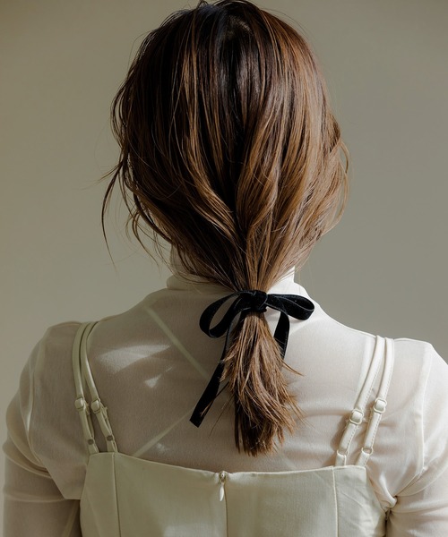 VATSURICA（バツリカ）の「【全色再入荷】〈VATSURICA〉バツリカ / ベロア リボンヘアゴム2（ヘアゴム・レディース・ブラック/ブラウン/ベージュ/グレー/グリーン・FREE）」の21枚目の写真