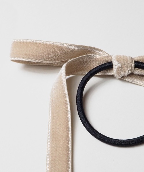 VATSURICA（バツリカ）の「【全色再入荷】〈VATSURICA〉バツリカ / ベロア リボンヘアゴム2（ヘアゴム・レディース・ブラック/ブラウン/ベージュ/グレー/グリーン・FREE）」の10枚目の写真