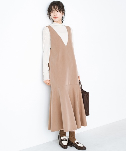 haco!(ハコ)の「洗濯機OK! 計算されたシルエットのジャンパースカート(ジャンパースカート・レディース・ブラック/ライトブラウン・LARGE/MEDIUM/SMALL/X-LARGE)」の2枚目の写真