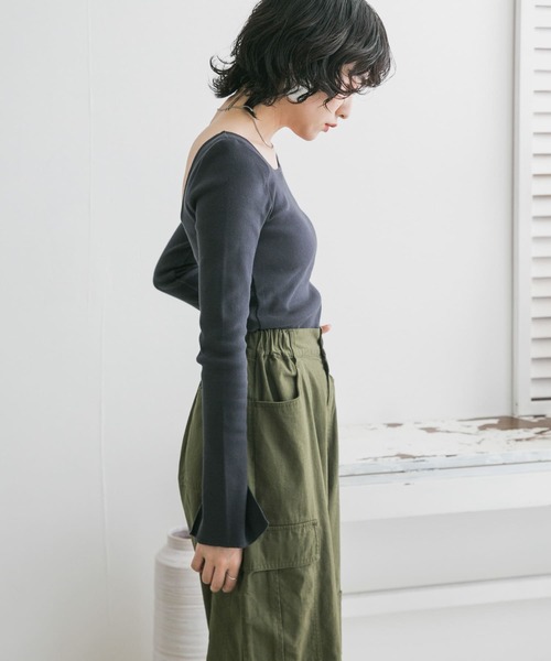 KBF(ケイビーエフ)の「illi バックUネックカップインロンTEE(Tシャツ/カットソー・レディース・チャコールグレー/アイボリー/ダークブラウン・ONE)」の18枚目の写真