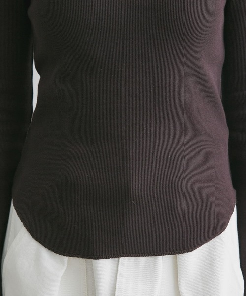 KBF(ケイビーエフ)の「illi バックUネックカップインロンTEE(Tシャツ/カットソー・レディース・チャコールグレー/アイボリー/ダークブラウン・ONE)」の13枚目の写真