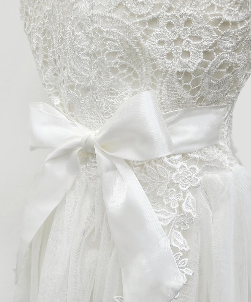 DAY CLOSET（デイ クローゼット）の「キッズ ノースリーブバックリボン刺繍レースチュールドレス（ドレス・キッズ・ホワイト・110cm/140cm/150cm/130cm/120cm/160cm）」の4枚目の写真